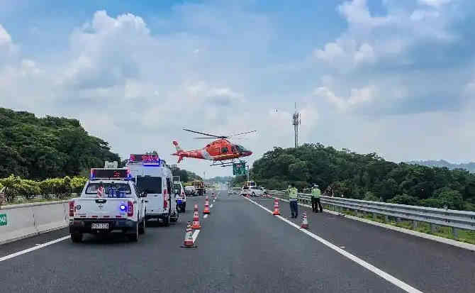 嵩县高速公路汽车救援案例