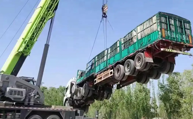 嵩县道路脱困救援案例